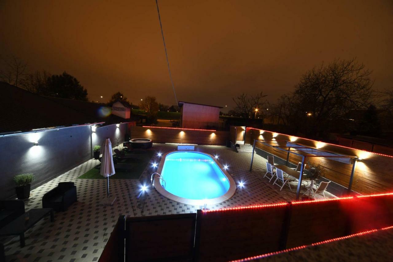 "Oasis Of Peace Zagreb-Apartments" Bagian luar foto